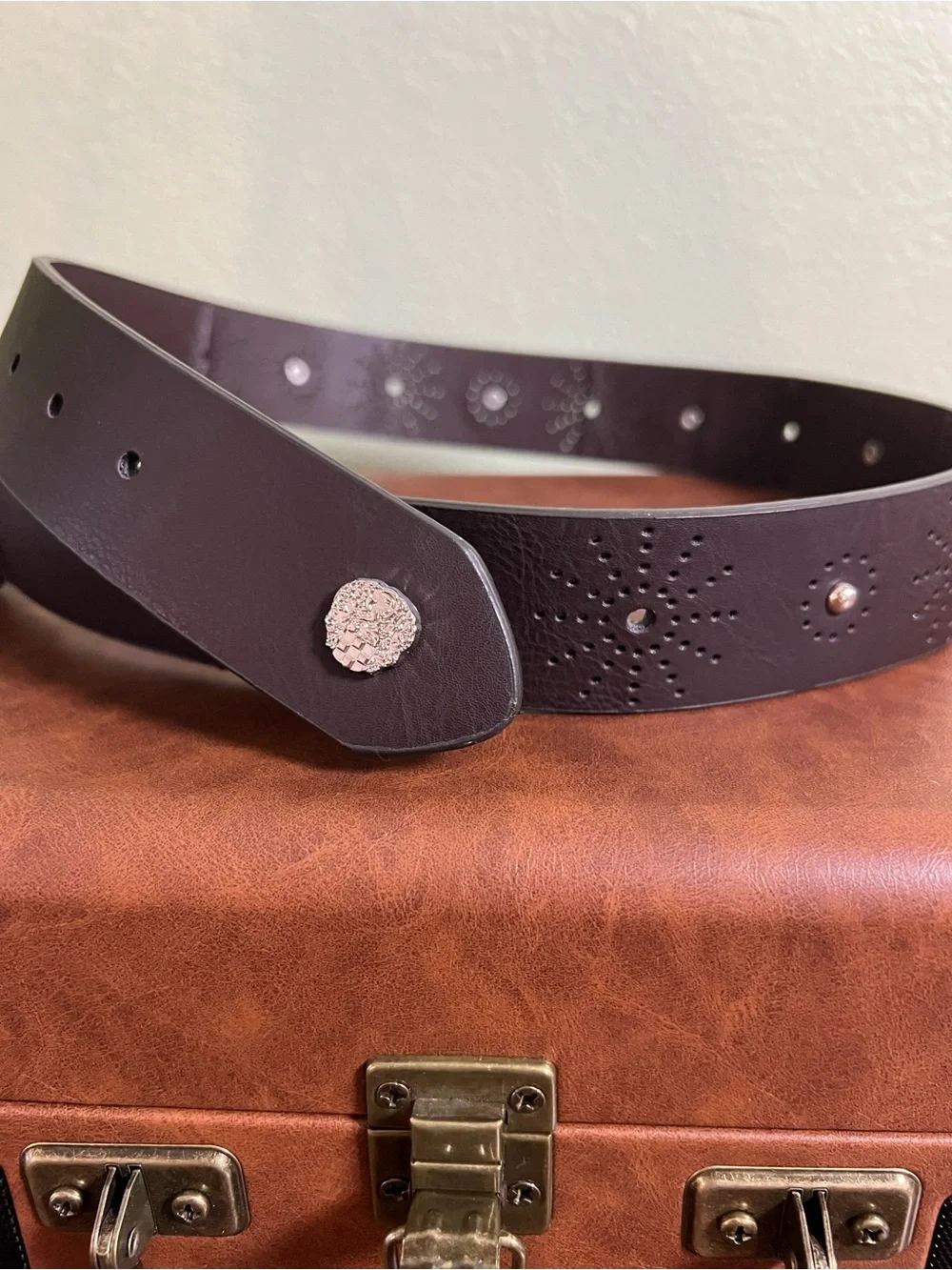 New Vince Camuto Chocolate Brown Belt Size Small